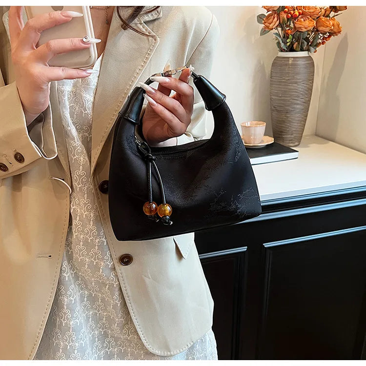 Fashionable Chinese Embroidery Handbag Brand Versatile Shoulder Bag 2026 New Chinese Style Tote Bag Trend Designer Travel Wallet