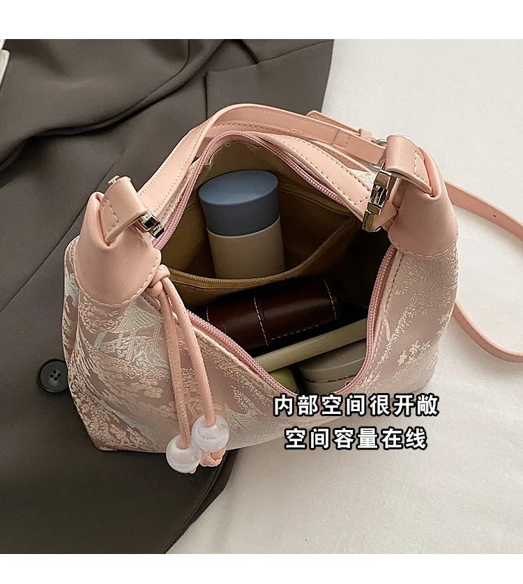 Fashionable Chinese Embroidery Handbag Brand Versatile Shoulder Bag 2026 New Chinese Style Tote Bag Trend Designer Travel Wallet