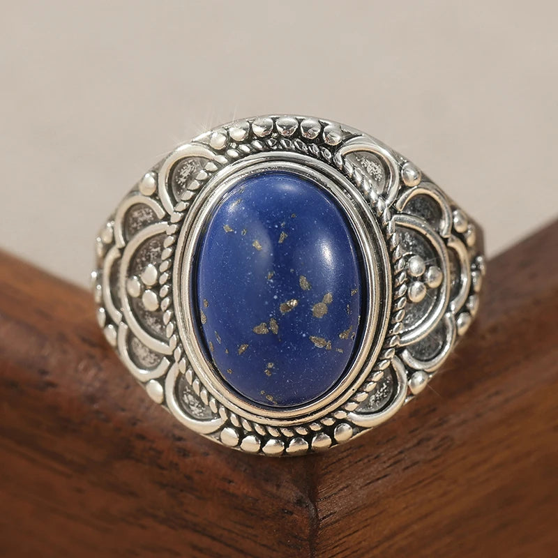 Vintage Gorgeous Inlaid Oval Synthetic Lapis Lazuli Hand Carved Ring for Women Exquisite Fashion Banquet Silvery Plated Jewelry