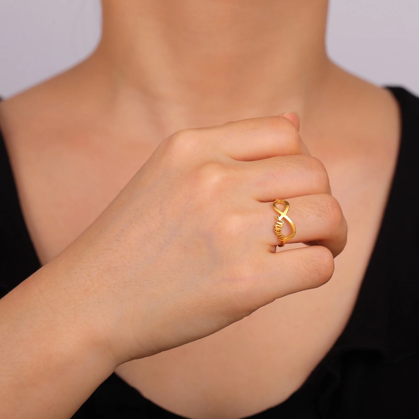 Skyrim Letter Mom Ring Women's Stainless Steel Minimalist Finger Rings 2026 New Fashion Jewelry Mother's Day Gift Wholesale