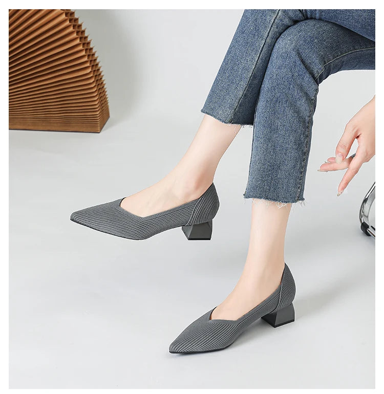 2025 New Women's High Heels Large 42/43 Fashion Pointed Anti slip Rubber Bottom Knitted Breathable Shoes