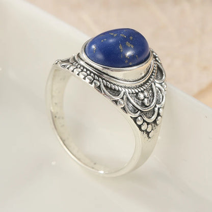 Vintage Gorgeous Inlaid Oval Synthetic Lapis Lazuli Hand Carved Ring for Women Exquisite Fashion Banquet Silvery Plated Jewelry
