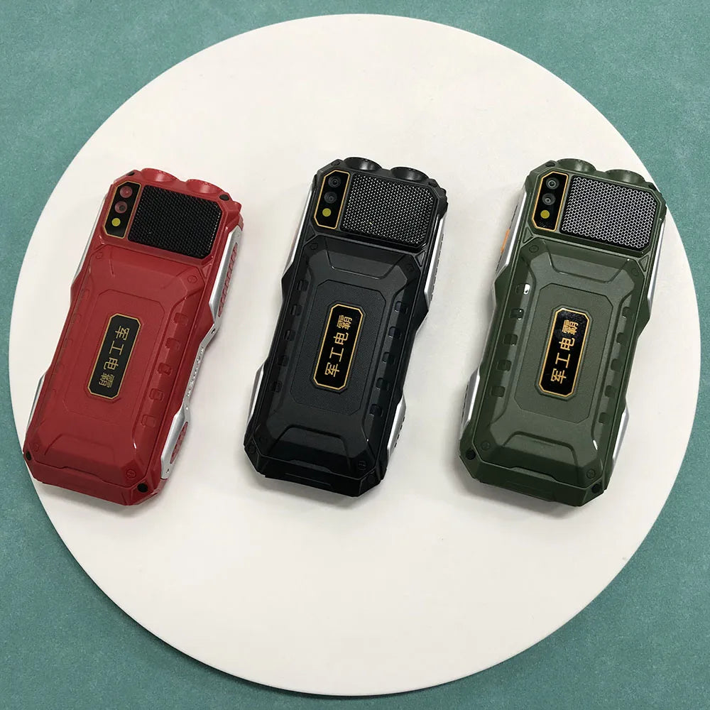 YEEMI Q8 GSM 2G Rugged Phone Big Battery Dual Flashlight 2.4inches HD Screen Dual SIM Mobile Phone Large Button Cellphone