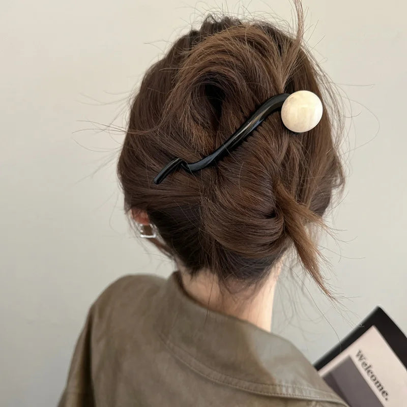 New Fashion Barrettes Retro S Shape Ponytail Twist Hair Clips Hairpins Twisted Hollow Out Shark Clips Headdress Hair Accessories