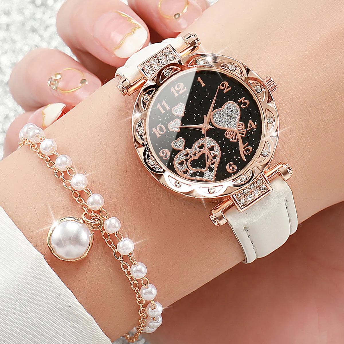 4pcs/set Women's Shiny Rhinestone Quartz Watch Analog PU Leather Wrist Watch  Faux Pearl Jewelry Set Girls Gift（Without Box）