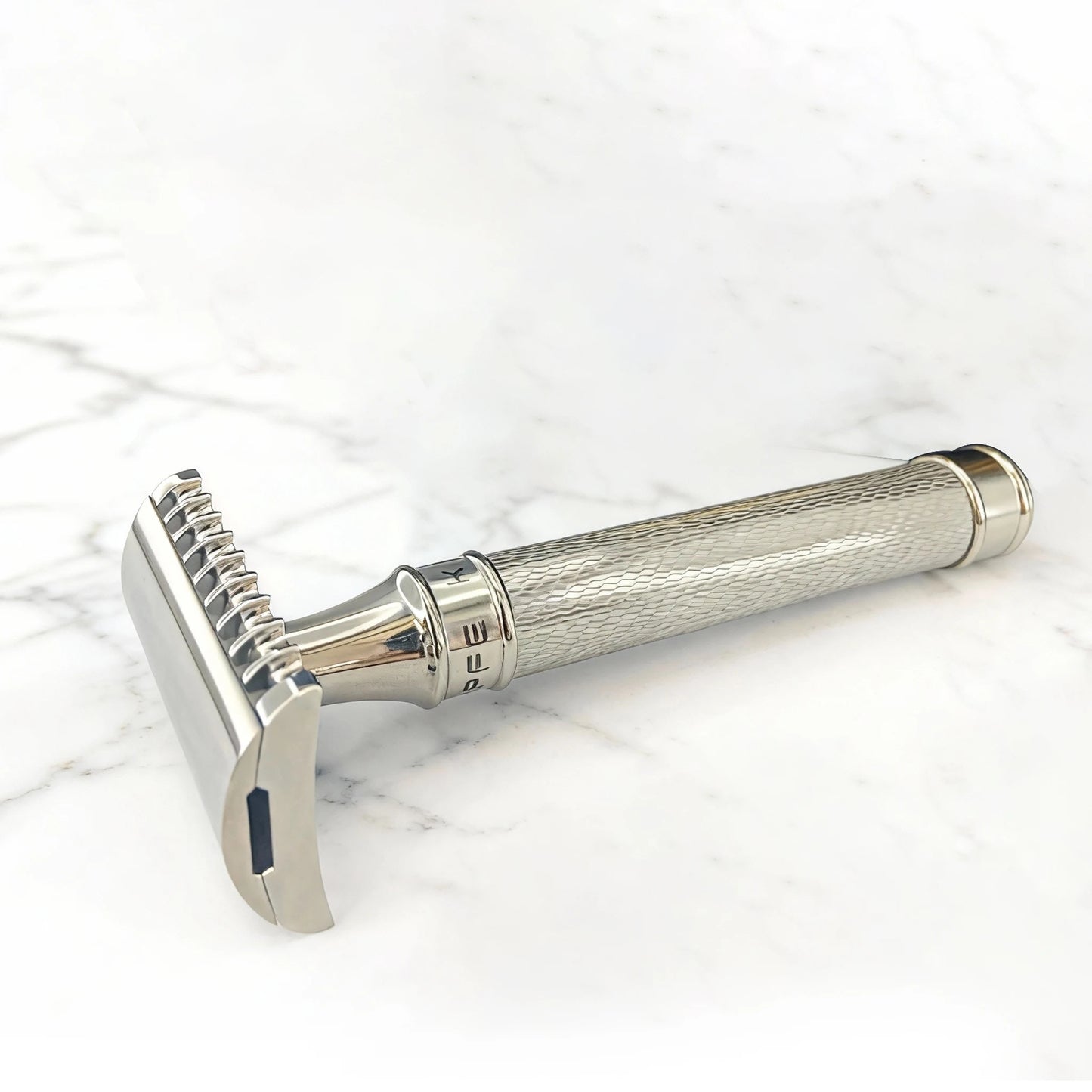 KAMPFE Men's Stainless Steel Double-Edged Safety Razor Traditional Manual Shaving Tool Gift with CNC Machining