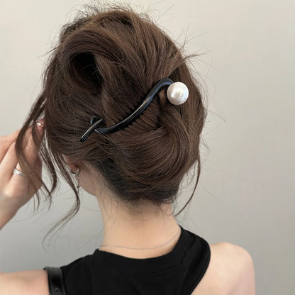 New Fashion Barrettes Retro S Shape Ponytail Twist Hair Clips Hairpins Twisted Hollow Out Shark Clips Headdress Hair Accessories
